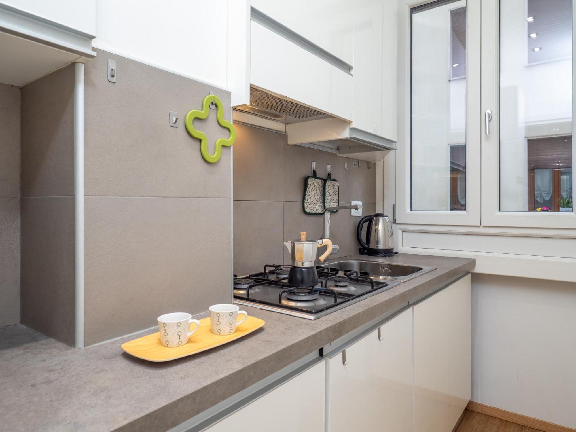 Milano 5 Guests - Modern Apt With Balcony Экстерьер фото